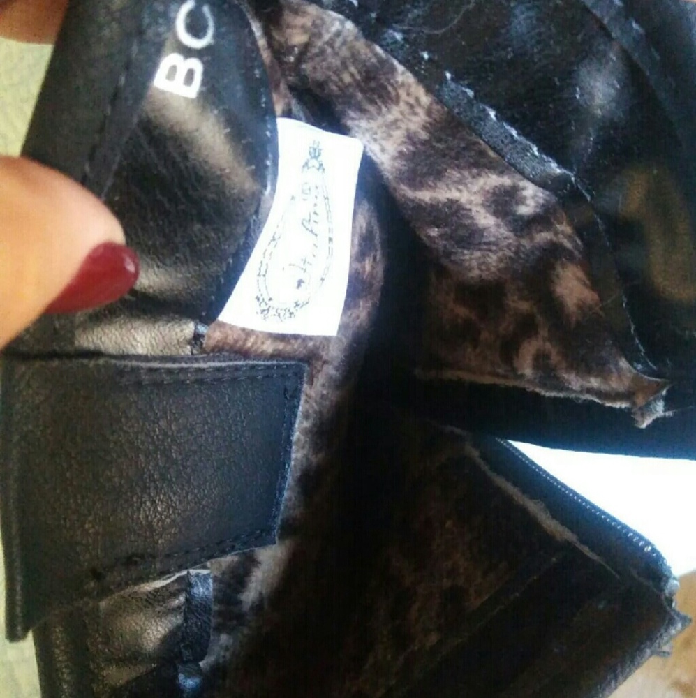 Boots - Picture 4 of 4